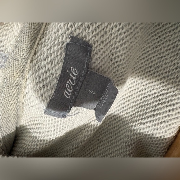 Aerie cropped grey hoodie raw hem arm logo size small oversized - Picture 4 of 9